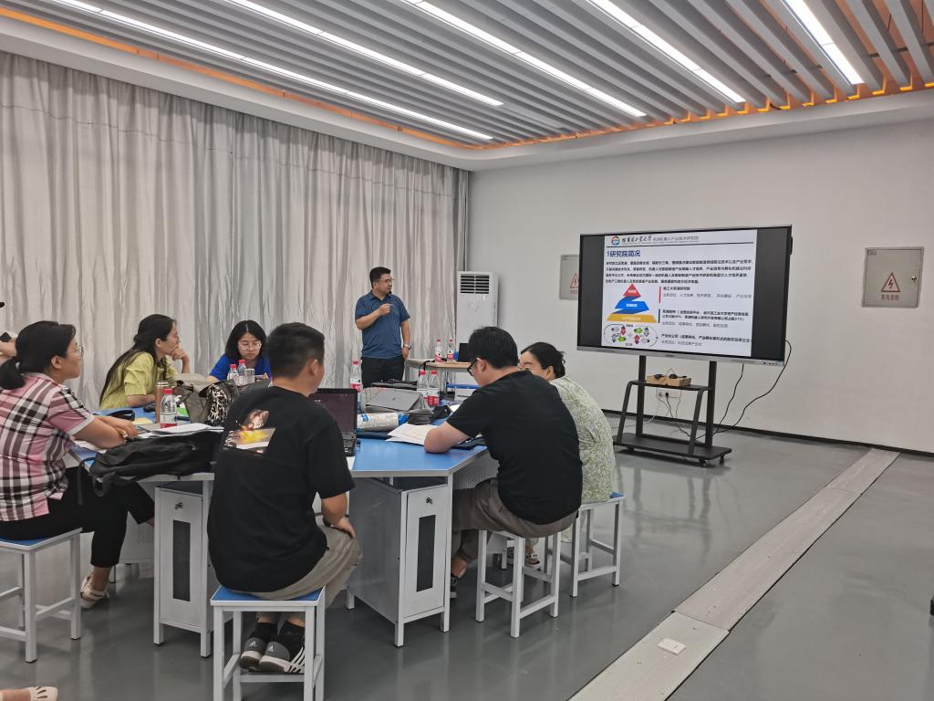 學校圓滿完成智能制造創新工廠系統集成與應用師資班培訓工作，深化產教融合，賦能職教發展